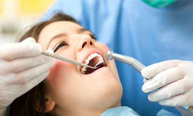 fluorización dental niño